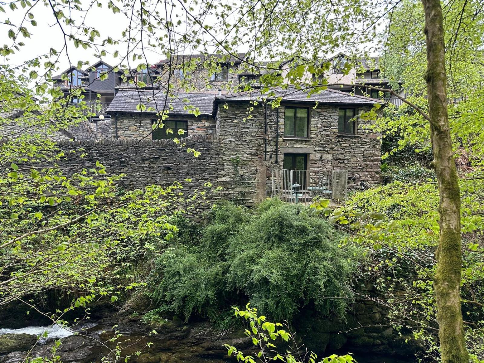 Spacious Property With Waterfall View By Letmestay Ambleside Exterior foto